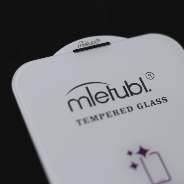 High-definition full-transparent tempered film with a base plate and dust-proof net