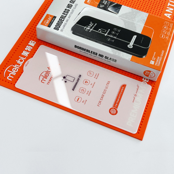 High-definition full-transparent tempered film with a base plate and dust-proof net